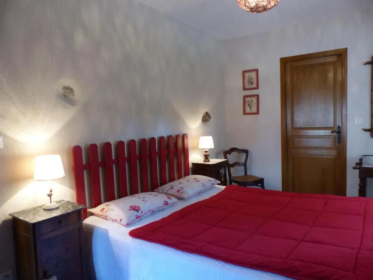 Holiday home Grange Renovee Avec Jardin Arbore, Ideale Pour Sejours En Famille Ou Entre Amis, A Deneuille-Les-Mines - Fr-1-489-408