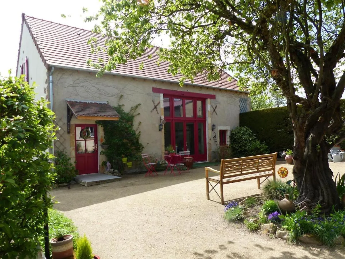Grange Renovee Avec Jardin Arbore, Ideale Pour Sejours En Famille Ou Entre Amis, A Deneuille-Les-Mines - Fr-1-489-408