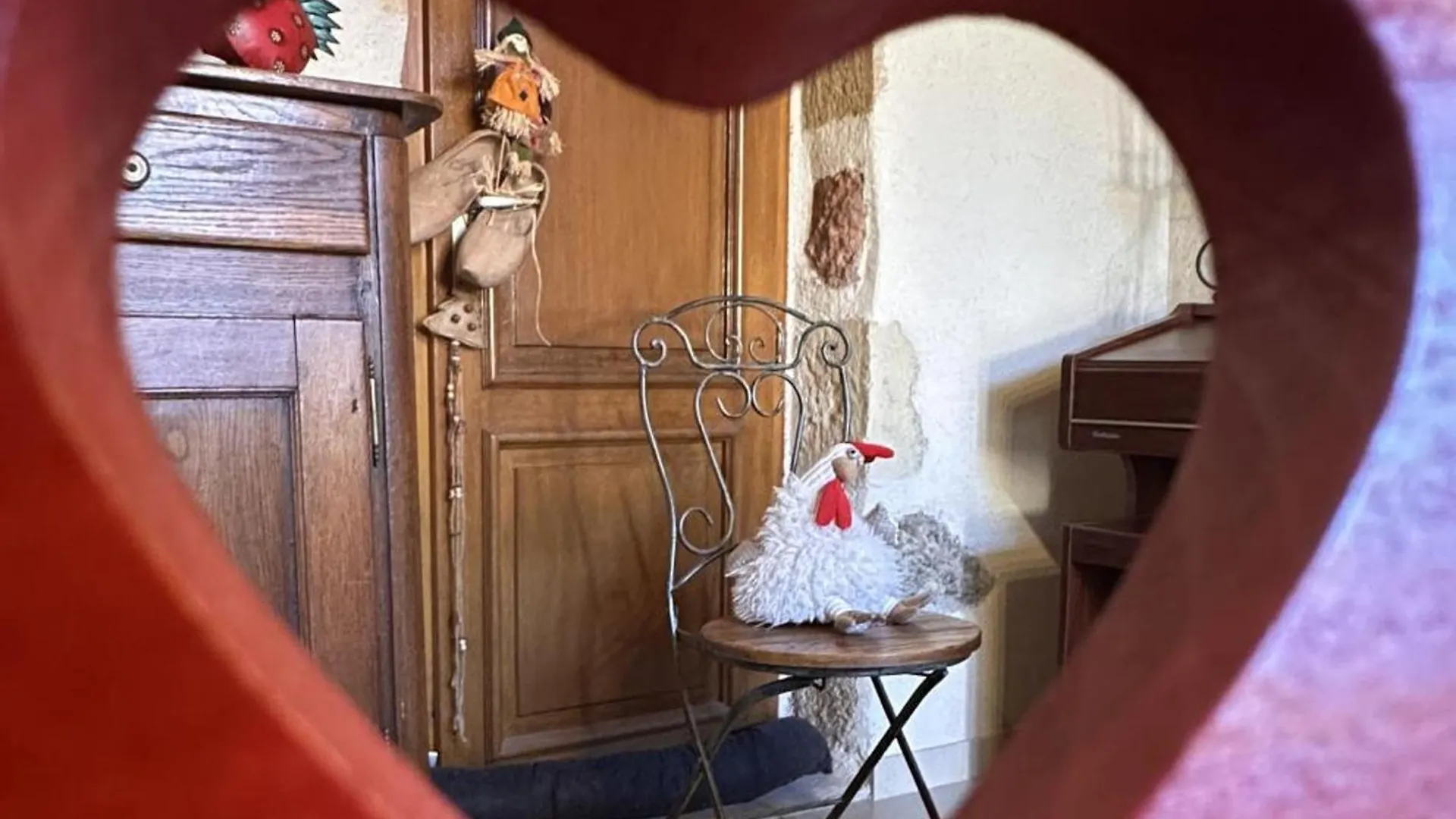 Holiday home Grange Renovee Avec Jardin Arbore, Ideale Pour Sejours En Famille Ou Entre Amis, A Deneuille-Les-Mines - Fr-1-489-408