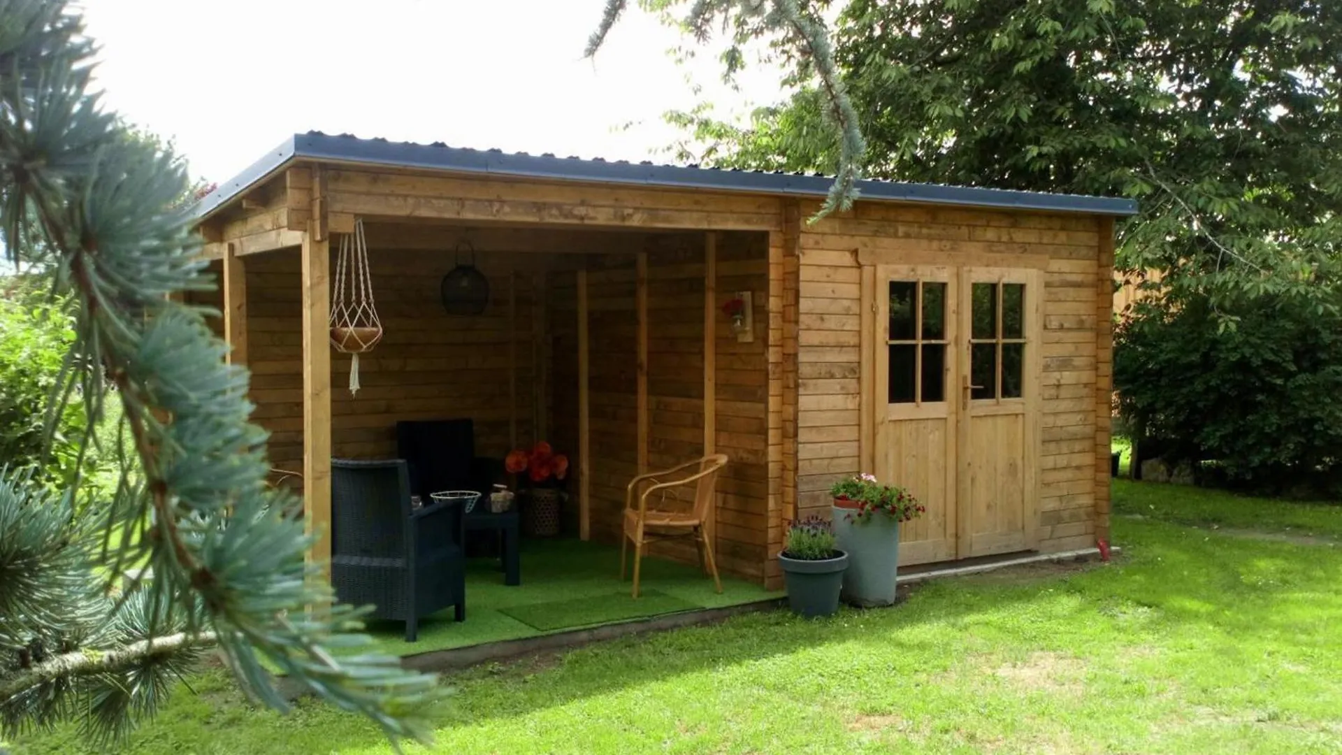 Grange Renovee Avec Jardin Arbore, Ideale Pour Sejours En Famille Ou Entre Amis, A Deneuille-Les-Mines - Fr-1-489-408 0*,  France